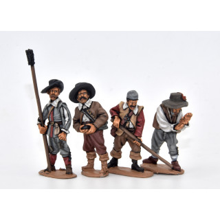 Spanish Artillerymen pointing