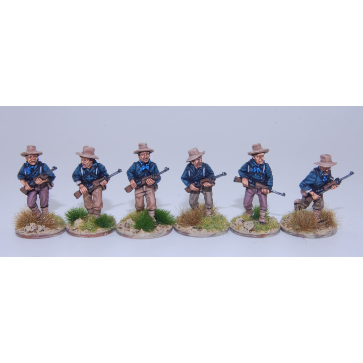 Caballería desmontada EE.UU./Rough Riders avanzando