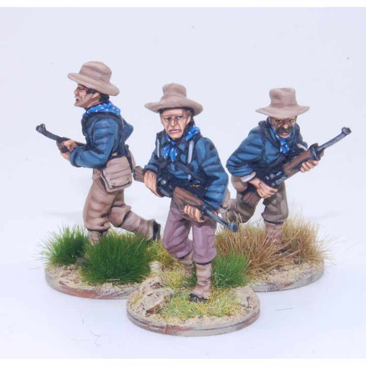 Caballería desmontada EE.UU./Rough Riders avanzando