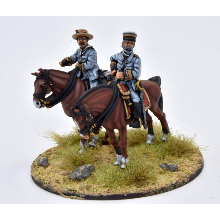 Tte. Gral. Arsenio Linares y ayuda de campo