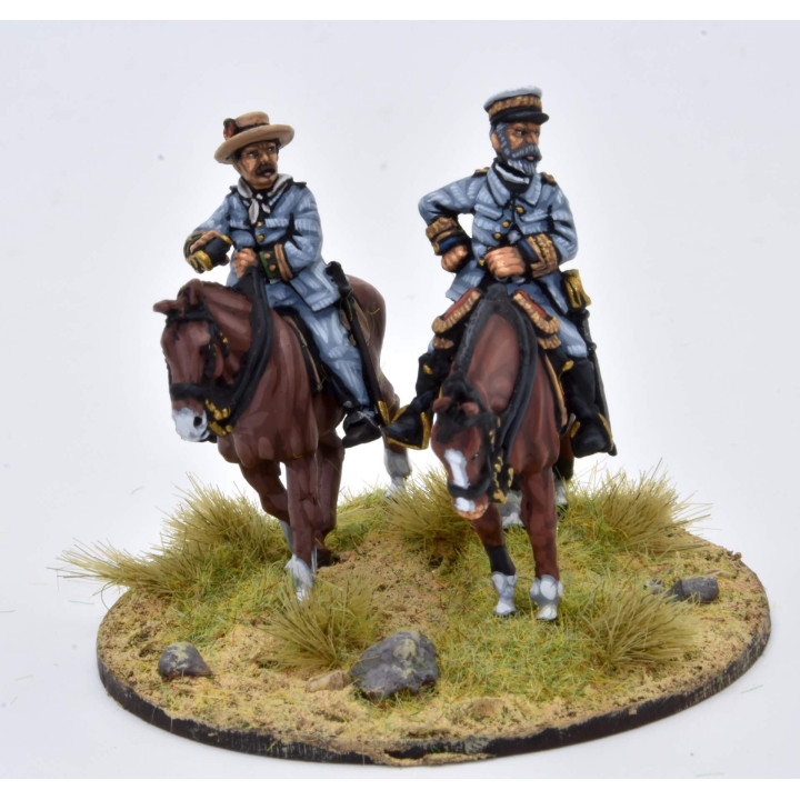 Tte. Gral. Arsenio Linares y ayuda de campo