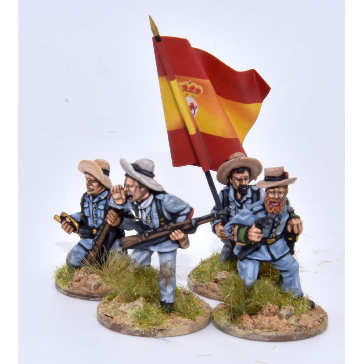 Grupo de mando de infantería española avanzando
