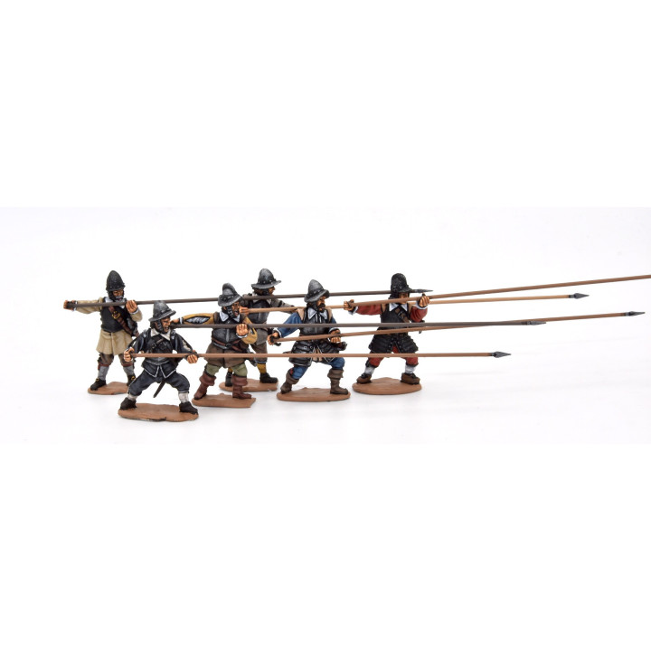 Armoured pikemen attacking
