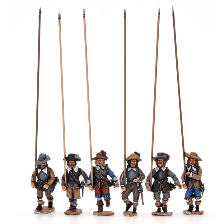 Armoured pikemen marching, soft hats  (pikes not included)